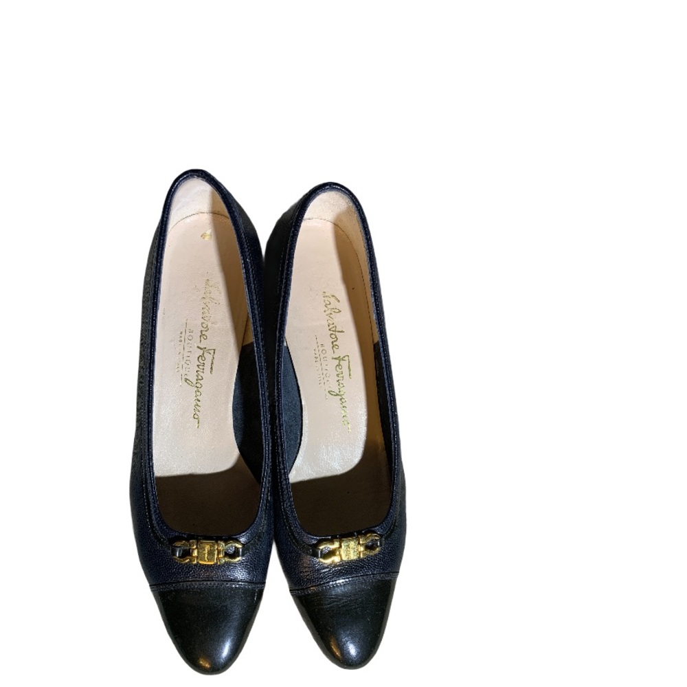SALVATORE FERRAGAMO vintage heels